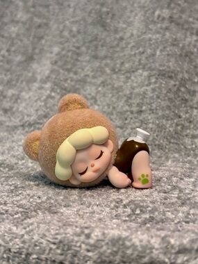 Wendy Dodo Sugar Dream Adventure flocked bear blind box figure | Wendy Bear